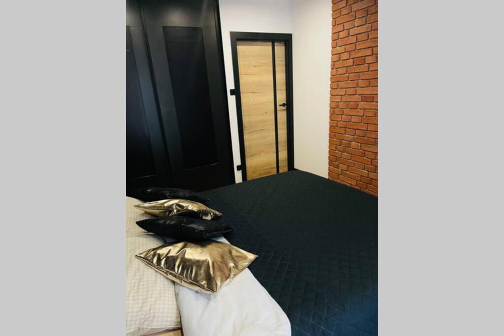 Apartament Manufaktura Z Bezplatnym Parkingiem Appartement Łódź Buitenkant foto